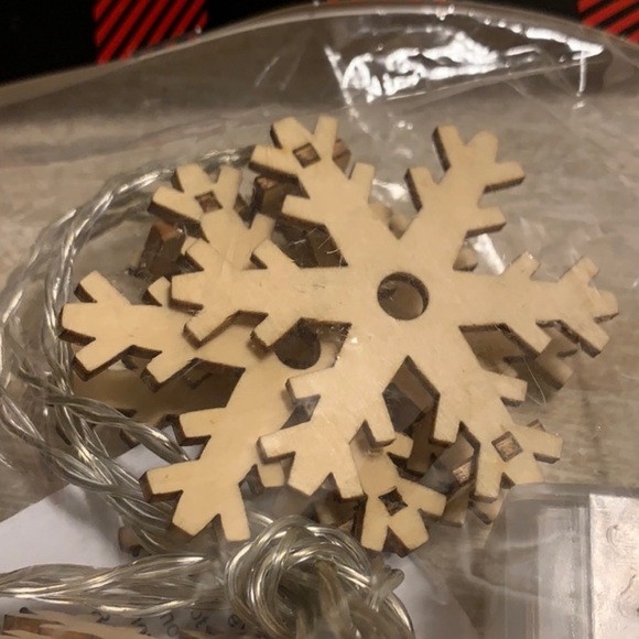 Target Bullseye 3 Sets Nordic Snowflake String Lights - Picture 3 of 4